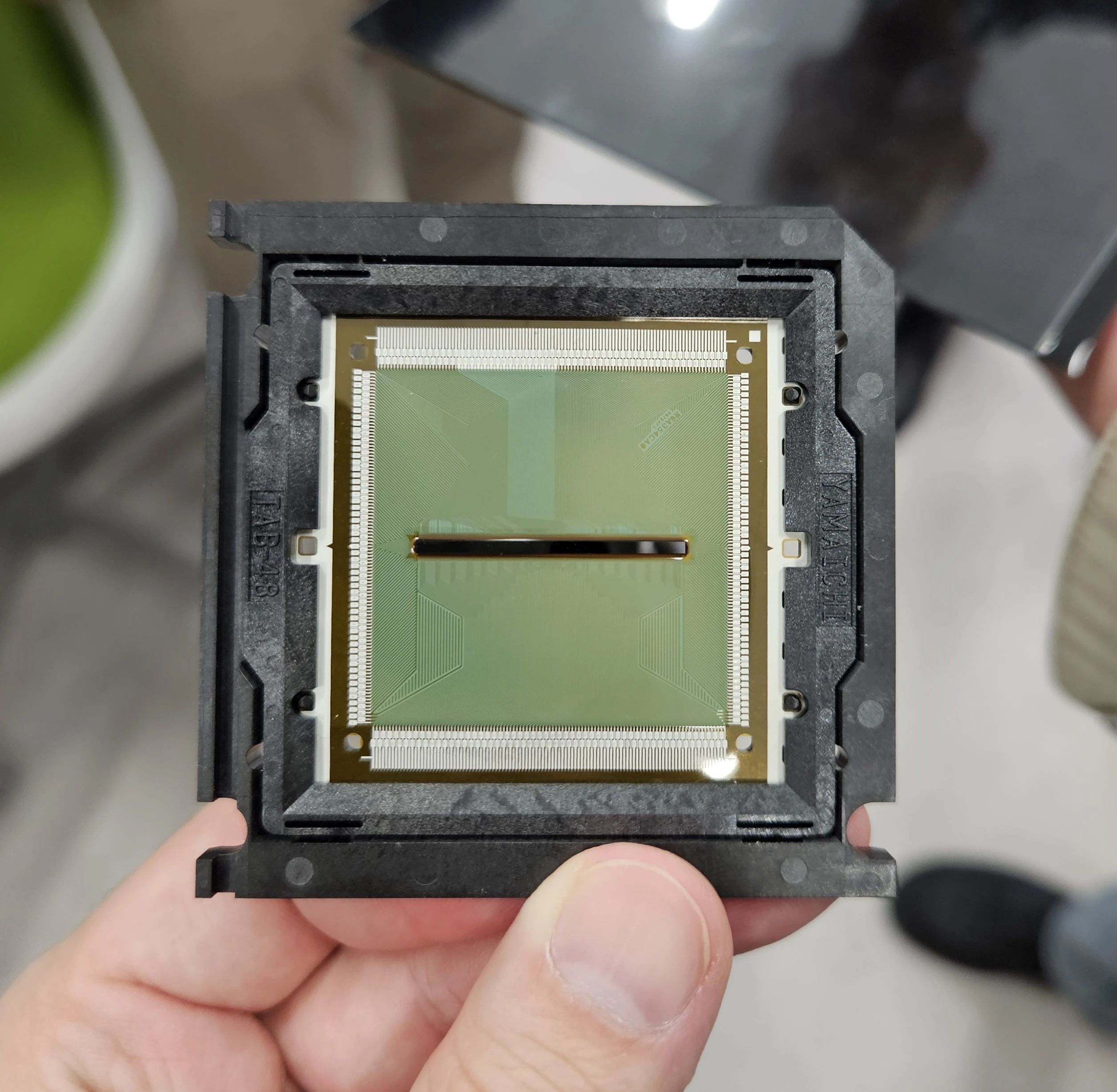 英唐智控：車載DDIC批量交付，開啟收獲第一步